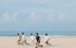 Hoa hậu Kỳ Duyên, ca sỹ Ái Phương hào hứng với chiến dịch "Be More"