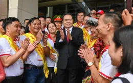 Chủ tịch Quốc hội gặp mặt người hiến máu tình nguyện tiêu biểu toàn quốc