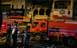 Cháy nhà hai tầng ở TP Hồ Chí Minh, 1 phụ nữ được cứu thoát