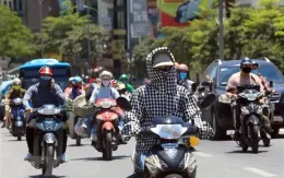 Thủ đô Hà Nội nắng nóng, nhiệt độ cao nhất 37 độ C