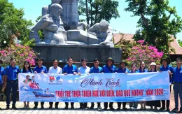 Tuổi trẻ Thừa Thiên Huế hoàn thành hành trình với Biển đảo quê hương