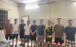 Bắt nhóm 11 đối tượng đánh bạc bằng ghi lô đề, cá độ bóng đá