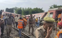 Lật tàu hỏa chở khách ở Ấn Độ, 2 người thiệt mạng, 35 người bị thương nặng