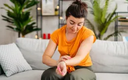 Cách giảm ngứa do muỗi cắn trong nháy mắt