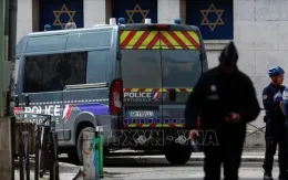 Pháp bắt nghi can khủng bố đốt giáo đường Do Thái