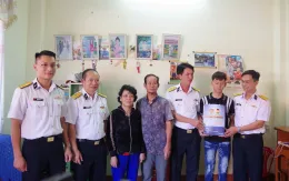 Vùng 3 Hải quân  cùng em tiếp bước tới trường