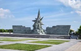 Huyền thoại 10 cô gái dân quân Lam Hạ anh hùng