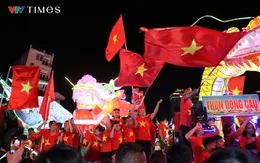 Tuyên Quang: Hàng vạn người dân mặc áo cờ đỏ sao vàng chào mừng Quốc khánh 2/9