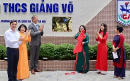 Gắn biển Trường THCS Giảng Võ có chương trình dạy tiếng Pháp đạt chuẩn quốc tế