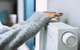 Máy sưởi và cách đối phó ẩm mốc hiệu quả trong mùa thu