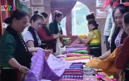 Phụ nữ Mộc Châu vươn lên làm giàu, phát triển du lịch và giữ gìn văn hóa bản địa