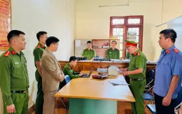 Nguyên hiệu trưởng ở Lào Cai bị bắt sau phản ánh của VTV về bữa ăn "mì tôm chan cơm"