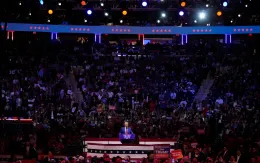 Bầu cử Mỹ: Ông Trump tổ chức vận động tại Madison Square Garden với các phát ngôn gây tranh cãi