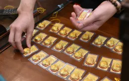 Mỗi lượng vàng giảm đến 6 triệu đồng
