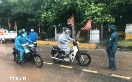 Các phương tiện giao thông được lưu thông trở lại trên bán đảo Sơn Trà