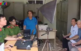 Lào Cai cấp miễn phí giấy tờ bị mất sau mưa lũ cho người dân