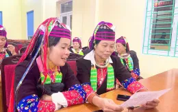 Quảng Ninh:Mở lớp dạy hát đối giao duyên dân tộc Dao Thanh Y ở huyện Hải Hà