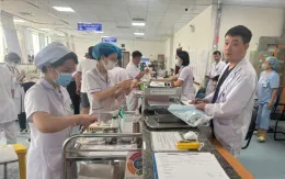 Hơn 200 người nhập viện nghi do ngộ độc sau khi ăn bánh mì tại TP Vũng Tàu