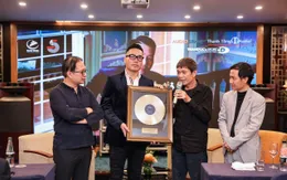 Ca sĩ Tuấn Hiệp ra mắt đĩa than “Như gió heo may”