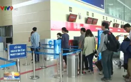 Giá vé máy bay Tết 2025 tăng cao, hết hạng phổ thống