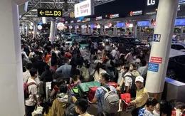 Sân bay Tân Sơn Nhất đón hơn 145.000 hành khách về quê ngày đầu nghỉ Tết