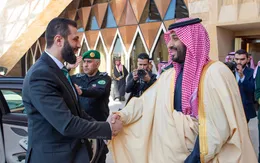 Tổng thống lâm thời Syria gặp Thái tử Saudi Arabia trong chuyến công du nước ngoài đầu tiên