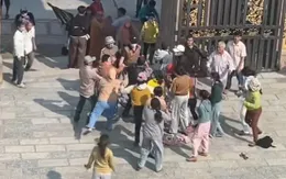 Nhóm 50 người xô đẩy, cướp giật tài sản của người đi chùa ở An Giang