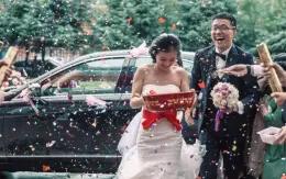 Thưởng tiền để khuyến khích kết hôn