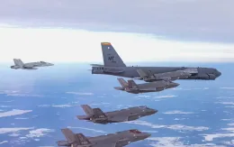 Máy bay ném bom B-52 Mỹ bay gần biên giới Nga làm dấy lên nhiều đồn đoán