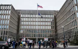 Kinh tế Mỹ biến động trước làn sóng cắt giảm việc làm lớn nhất lịch sử