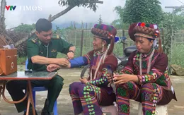 Những thầy thuốc mang sắc phục xanh vùng biên viễn