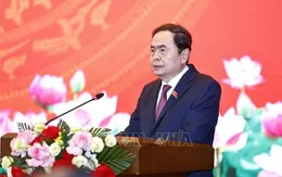 Chủ tịch Quốc hội Trần Thanh Mẫn trao quyết định thành lập 11 đảng bộ thuộc Đảng ủy Quốc hội