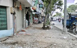 Người dân TP Hồ Chí Minh phấn khởi khi hàng chục tuyến vỉa hè được nâng cấp