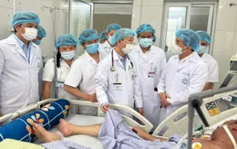 Bộ Y tế kiểm tra công tác thu dung, điều trị sởi tại Hà Nội