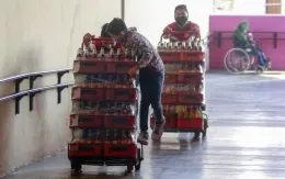 Mexico thi hành lệnh cấm đồ ăn vặt ở trường học