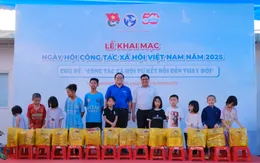 Công tác xã hội từ "kết nối" đến "thay đổi"