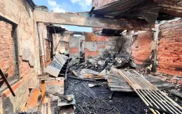 Đối tượng nghiện phóng hỏa đốt nhà hàng xóm lúc nửa đêm