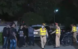 Hà Nội: Tuần tra lưu động truy bắt "quái xế" trong đêm