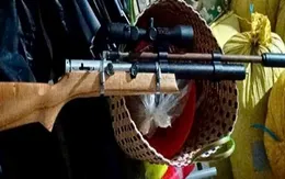 Bắt giữ đối tượng Trương Vô Kỵ rao bán súng trên mạng