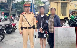 CSGT Hà Nội kịp thời khuyên nhủ nam thanh niên bỏ nhà quay về với gia đình