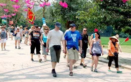 “Nhắm" du lịch làm động lực cho tăng trưởng kinh tế