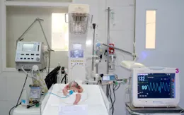 Phẫu thuật cấp cứu sản phụ bị rau bong non ở tuần 32 thai kỳ