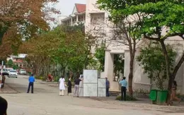 Bị lan can rơi trúng, 3 học sinh phải nhập viện cấp cứu