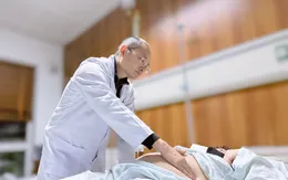 Cô gái đối mặt với trầm cảm do béo phì