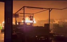 Điều tra xác minh nguyên nhân khiến 3.000m2 nhà xưởng công ty giày bị cháy