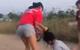 Xác minh làm rõ việc một nữ sinh bị 2 bạn nữ khác đánh đập, hành hung