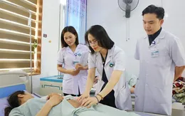 Kịp thời cứu sống mẹ con sản phụ bị sa dây rốn