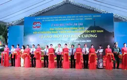 Nhìn lại hành trình chiến đấu và xây dựng của TP Hồ Chí Minh qua những bức ảnh