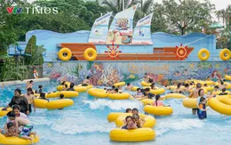 Vượt hơn 100km để 'thưởng lễ' tại công viên nước lớn nhất Thủ đô