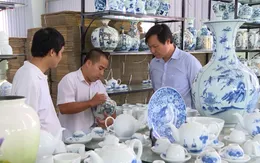 Làng nghề về lại giữa dòng khách du lịch